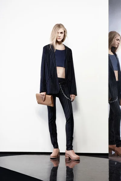 Look 10